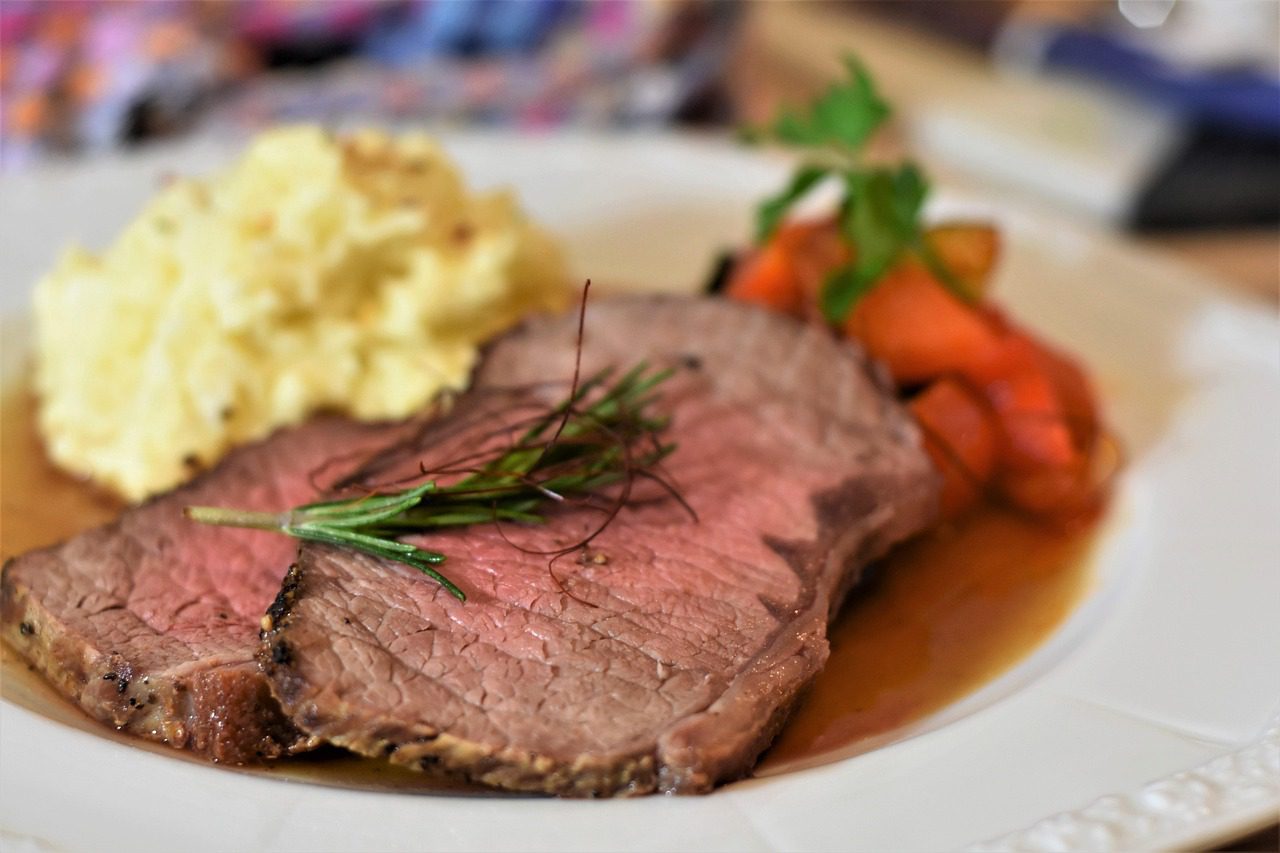 Holiday Event Catering in Portland Oregon with Brisket Dinner and Mashed Potato